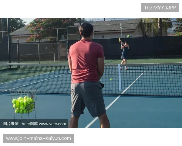 网球混合双打出现“反向站位”战术,战术书被刷新 网球混合双打出现“反向站位”战术,战术书被刷新